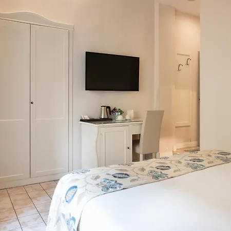 Certosa 4* Неаполь