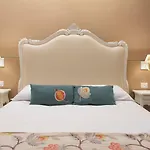 Certosa Oda ve Kahvaltı 4*