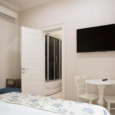 Certosa 4* Neapol