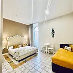 Certosa לינה וארוחת בוקר 4*