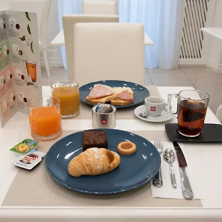 Nocleg ze śniadaniem Certosa 4*